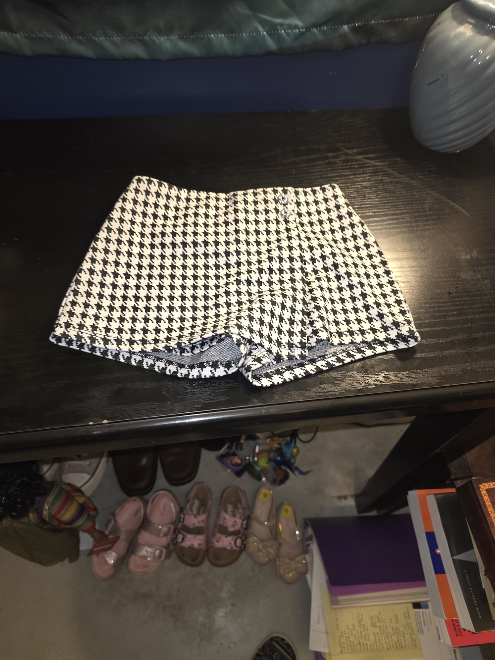 Source Unknown Black & White Houndstooth Kids Skort Shorts